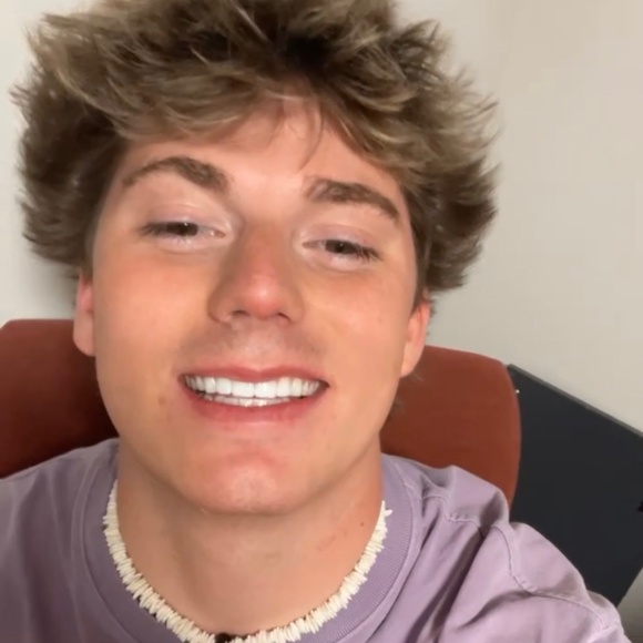 Meet your Posher, Connor - Picture 2 of 3